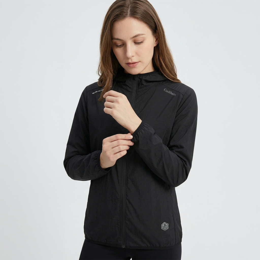 Cordilheira Whisper Women’s Waterproof UV40+ Windbreaker