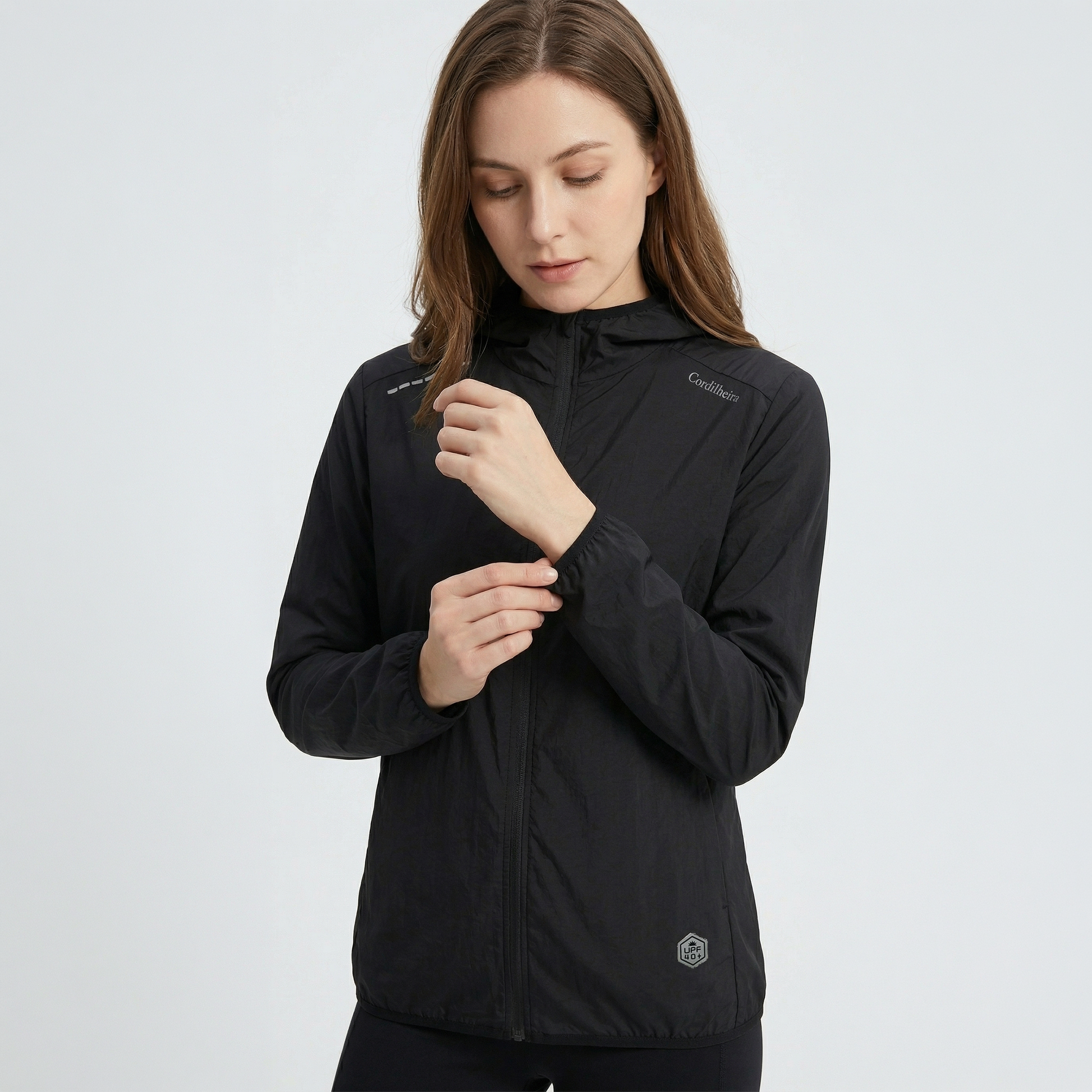 Cordilheira Whisper Women’s Waterproof UV40+ Windbreaker